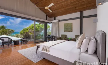 Oceanfront Family home