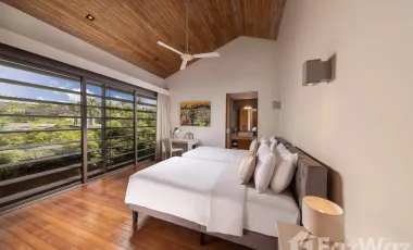 Oceanfront Family home