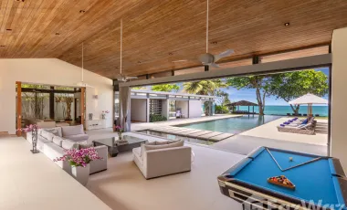 Oceanfront Family home
