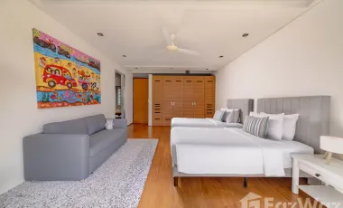 Oceanfront Family home
