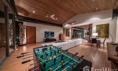 Oceanfront Family home