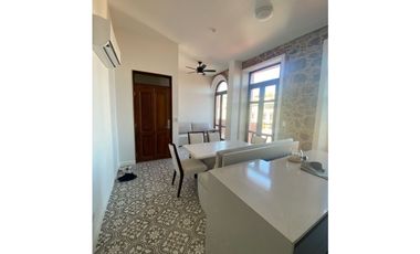 ALQUILER/ VENTA PLAZUELA ALFARO EN EDIFICIO CORDOVEZ