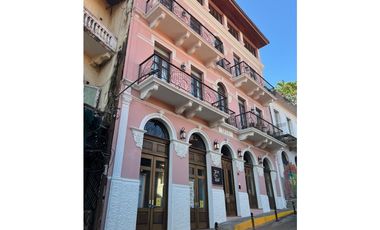 ALQUILER/ VENTA PLAZUELA ALFARO EN EDIFICIO CORDOVEZ