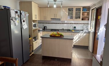Venta Amplia y hermosa casa, Quilicura