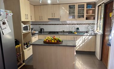 Venta Amplia y hermosa casa, Quilicura