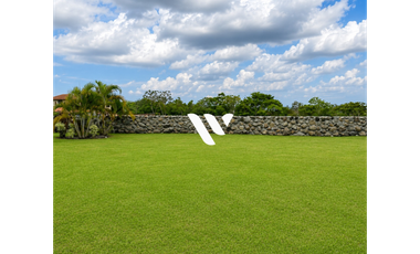 SE VENDE CASA EN HACIENDA LOS MOLINOS - ALTO BOQUETE