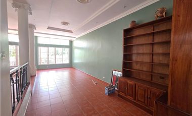 Vendo hermosa  Casa en Dos Mares Betania M.M
