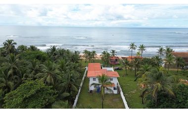 Casa en Venta frente al mar – Palenque, Colón