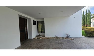 se vende casa en pereira, pueblito cafetero