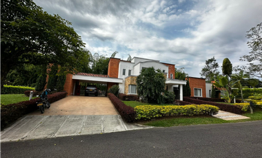 Casa campestre en condominio para la venta en Cerritos, Pereira!!!