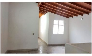 (V.I) APARTAMENTO DUPLEX EN VENTA UBICADO EN LAURELES SECTOR ALMERIA 