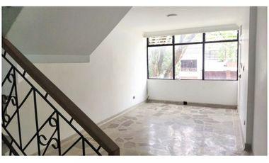 (V.I) APARTAMENTO DUPLEX EN VENTA UBICADO EN LAURELES SECTOR ALMERIA 
