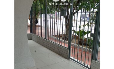 Se arrienda casa 2 písos barrio las nubes - Soledad