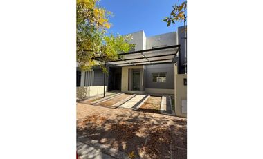 ALQUILO DUPLEX EN CHACRAS DEL NORTE TRES DORMITORIOS
