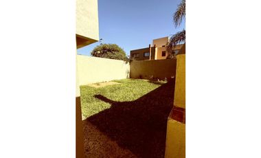 ALQUILO DUPLEX EN CHACRAS DEL NORTE TRES DORMITORIOS