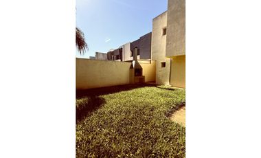 ALQUILO DUPLEX EN CHACRAS DEL NORTE TRES DORMITORIOS