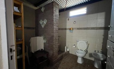 CASA 3 DORM-LIVING-GALERIA-PATIO SECO-QUINCHO