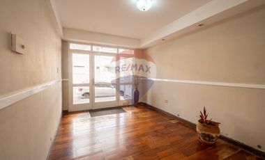Departamento  2/3 dorm con cochera en venta