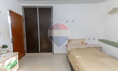 Duplex en venta de 2 dormitorios, patio y cochera