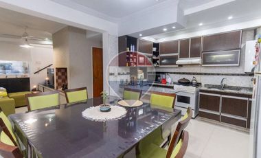 Duplex en venta de 2 dormitorios, patio y cochera