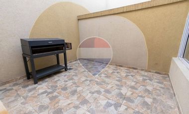 Duplex en venta de 2 dormitorios, patio y cochera