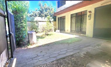 ARRIENDA AMPLIA CASA CERCA DEL CENTRO DE LOS ÁNGELES