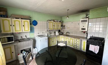VENTA PH 3 DORMITORIOS B° CORONEL ARIAS