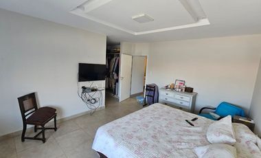 VENTA CASA EN BAJO LA VIÑA 3 DORMITORIOS