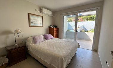 VENTA CASA EN BAJO LA VIÑA 3 DORMITORIOS