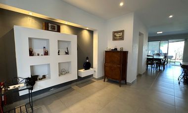 VENTA CASA EN BAJO LA VIÑA 3 DORMITORIOS