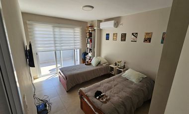 VENTA CASA EN BAJO LA VIÑA 3 DORMITORIOS