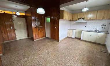Chalet PH en alquiler en San Justo
