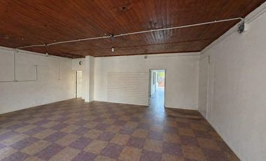 En Venta Casa a Refaccionar en Avellaneda