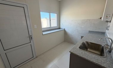 Se Alquila Casa en Avellaneda Santa Fe