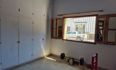 Casa en venta en Almirante Brown