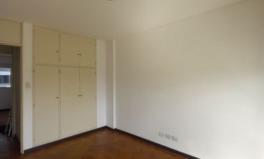 Alquiler: Semipiso en Edificio Ñaró - Peatonal de Concordia