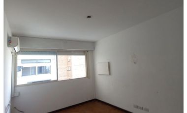 Alquiler: Semipiso en Edificio Ñaró - Peatonal de Concordia