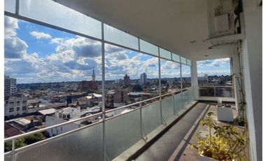 Alquiler: Semipiso en Edificio Ñaró - Peatonal de Concordia