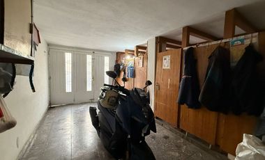 CASA 5 AMB VILLA MADERO MAS  GALPON Y COCHERA