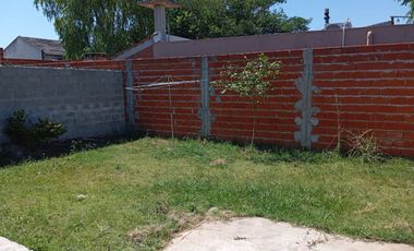 CASA 3 AMBIENTES VENTA GLEW BARRIO SANTA ANA