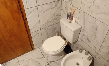 CASA 3 AMBIENTES VENTA GLEW BARRIO SANTA ANA