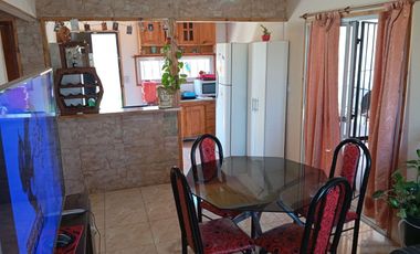 CASA 3 AMBIENTES VENTA GLEW BARRIO SANTA ANA