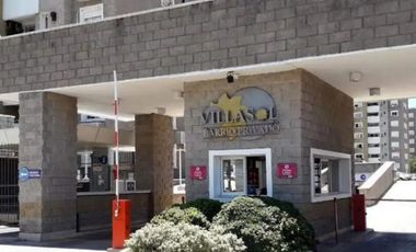 VENTA COCHERA - COMPLEJO VILLASOL - BARRIO PRIVADO