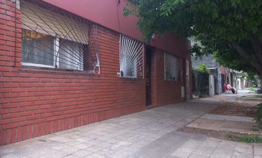 VENTA CASA 2 DORM Y COCHERA EN M° SELVA