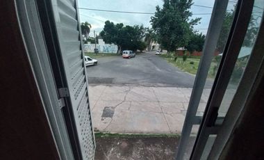 VENTA CASA 2 DORM Y COCHERA EN M° SELVA