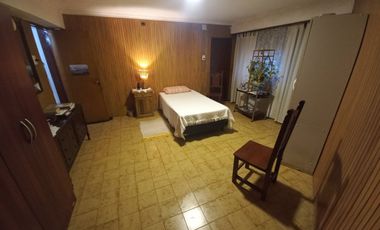 VENTA CASA 2 DORM Y COCHERA EN M° SELVA