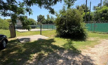 VENTA LOTE-TERRENO-CON MEJORAS-LAS BRISAS COUNTRY