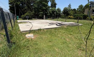 VENTA LOTE-TERRENO-CON MEJORAS-LAS BRISAS COUNTRY
