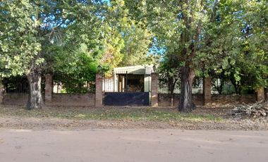 VENTA - QUINTA DE 2 DORMITORIOS - ARROYO LEYES