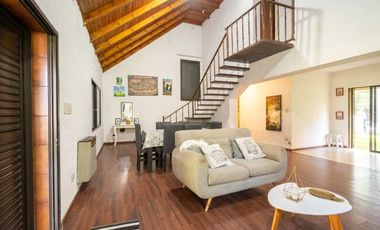 Se vende casa con pileta en Los Molinos